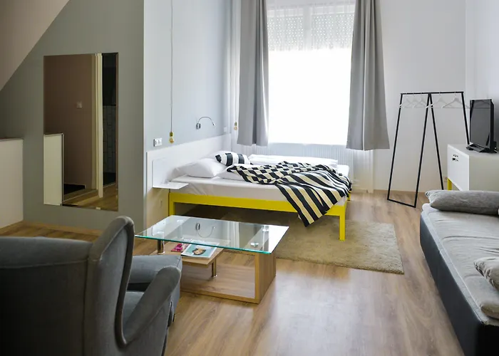Mgzn Basilica Konukevi 4*